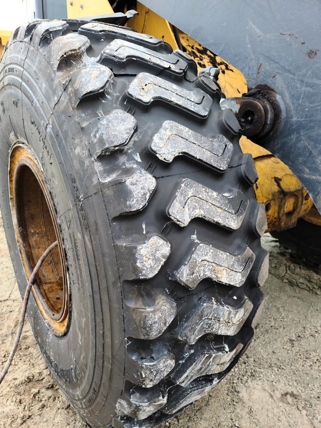 Pauls mobile tire service | 2410 Airport Rd, Plant City, FL 33563, USA | Phone: (813) 448-4820