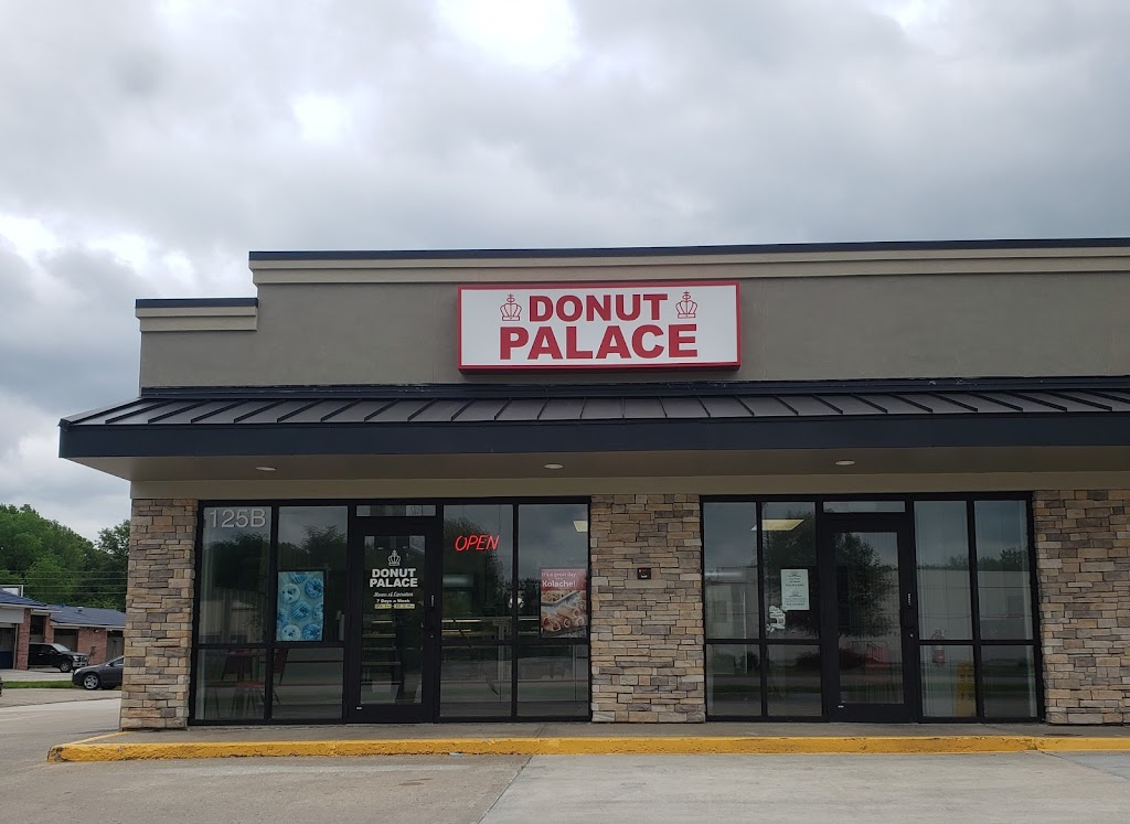 Donut Palace | 125 US-169, Smithville, MO 64089, USA | Phone: (816) 343-6063