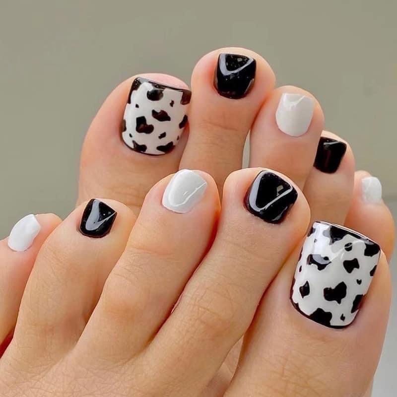 Tip Top Nails & Spa | 317 Jacaranda Blvd, Venice, FL 34292, USA | Phone: (941) 485-6161