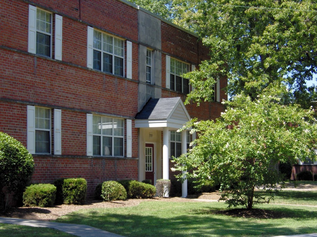 Parkwood Manor Apartment Homes | 7703 Major Ave, Norfolk, VA 23505 | Phone: (757) 520-0495