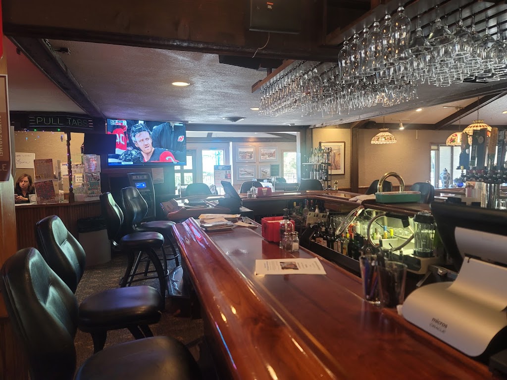 Bungalow Inn | 1151 Rivercrest Rd N, Lakeland, MN 55043, USA | Phone: (651) 436-5005