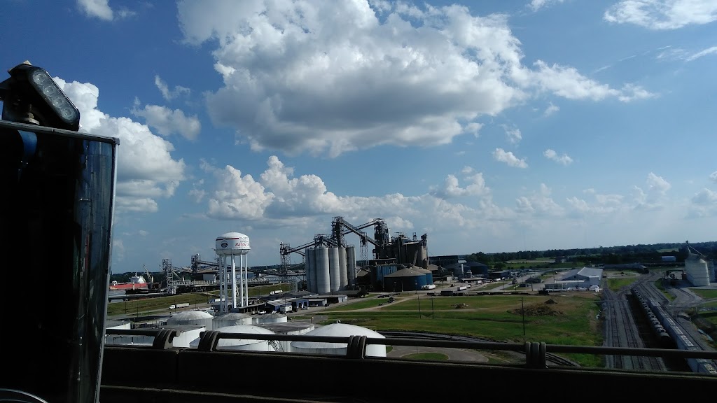 Rivault Memorial Park in 900 S Jefferson Ave, Port Allen, LA 70767, USA