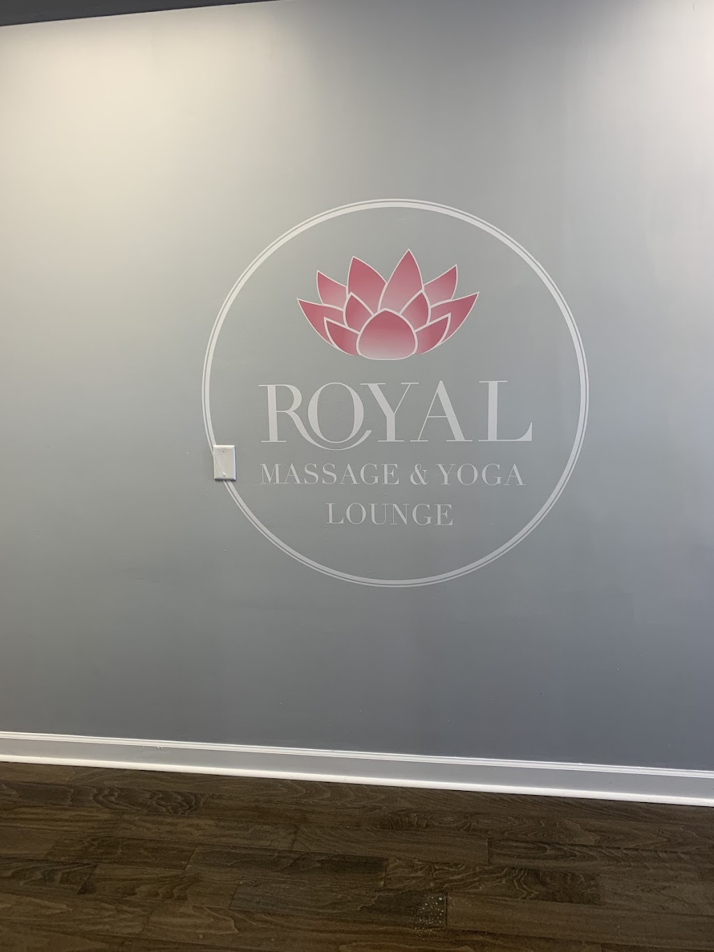 Royal Massage And Yoga Lounge | 423B W Lytle St, Murfreesboro, TN 37130, USA | Phone: (615) 605-6223