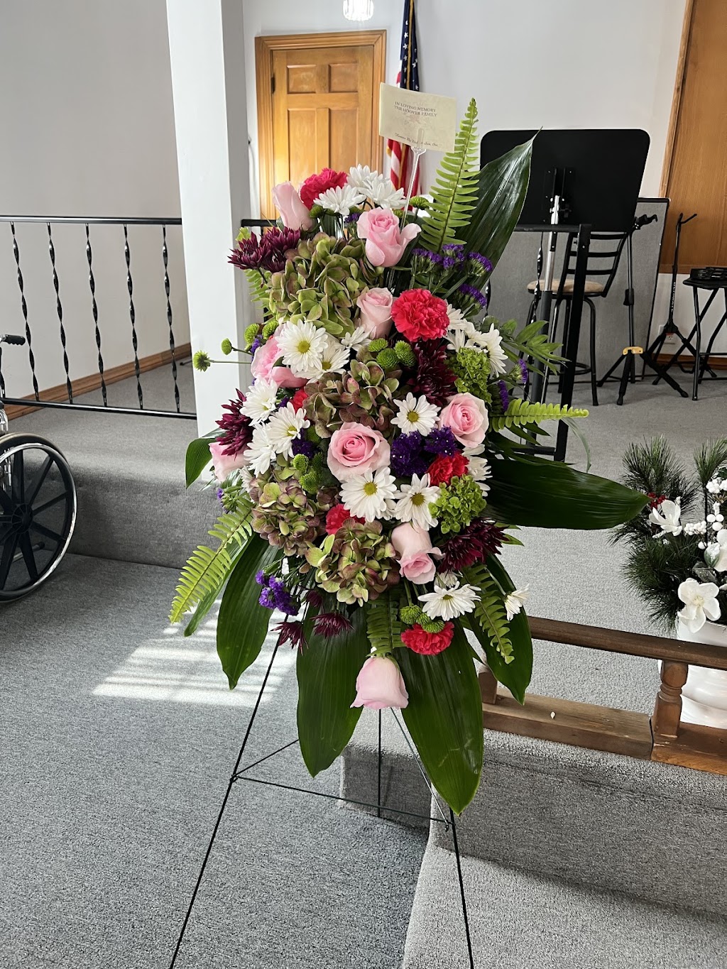 Flowers By Dick & Son Inc | 935 W Nimisila Rd, Akron, OH 44319, USA | Phone: (330) 882-3266