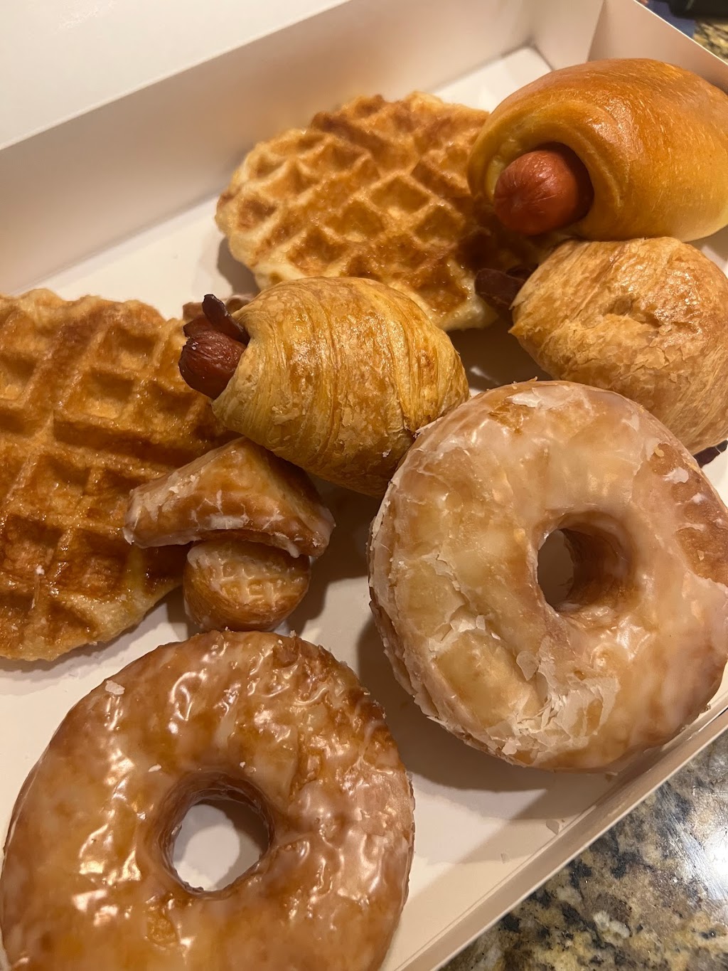 Jins Donuts | 13150 Senlac Dr #180, Farmers Branch, TX 75234, USA | Phone: (214) 970-8428