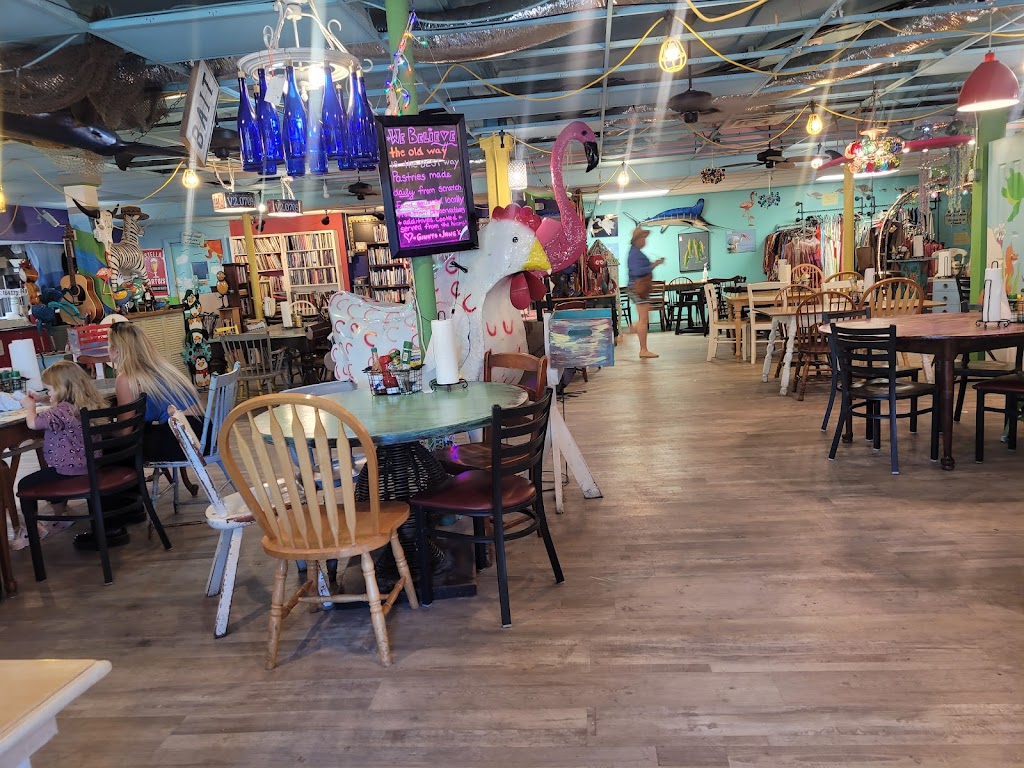 Ginnys & Jane Es Cafe and Gift Store | 9807 Gulf Dr, Anna Maria, FL 34216, USA | Phone: (941) 778-3170