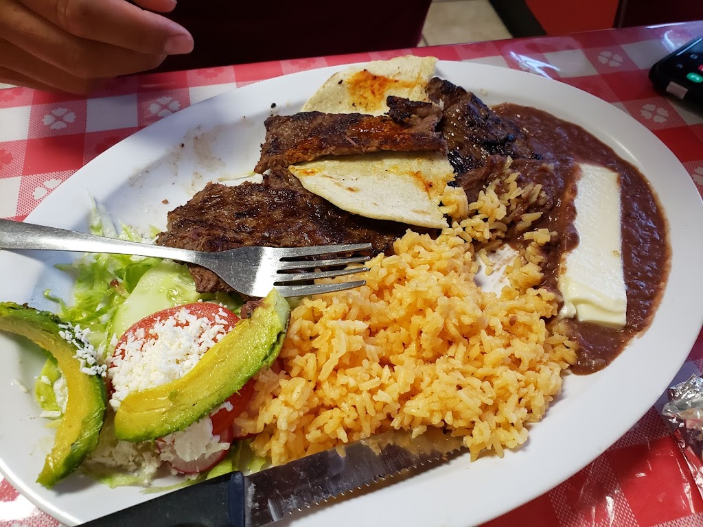 Taqueria & Pupuseria, Fiorentine Cafe | 214 S Pollock St, Selma, NC 27576, USA | Phone: (919) 773-3774