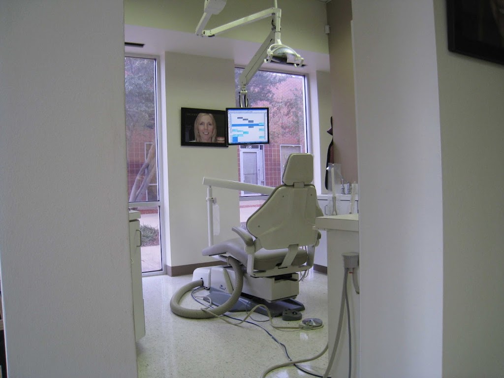 1st Smile Dental Care | 3626 N MacArthur Blvd # 235, Irving, TX 75062, USA | Phone: (214) 736-3777