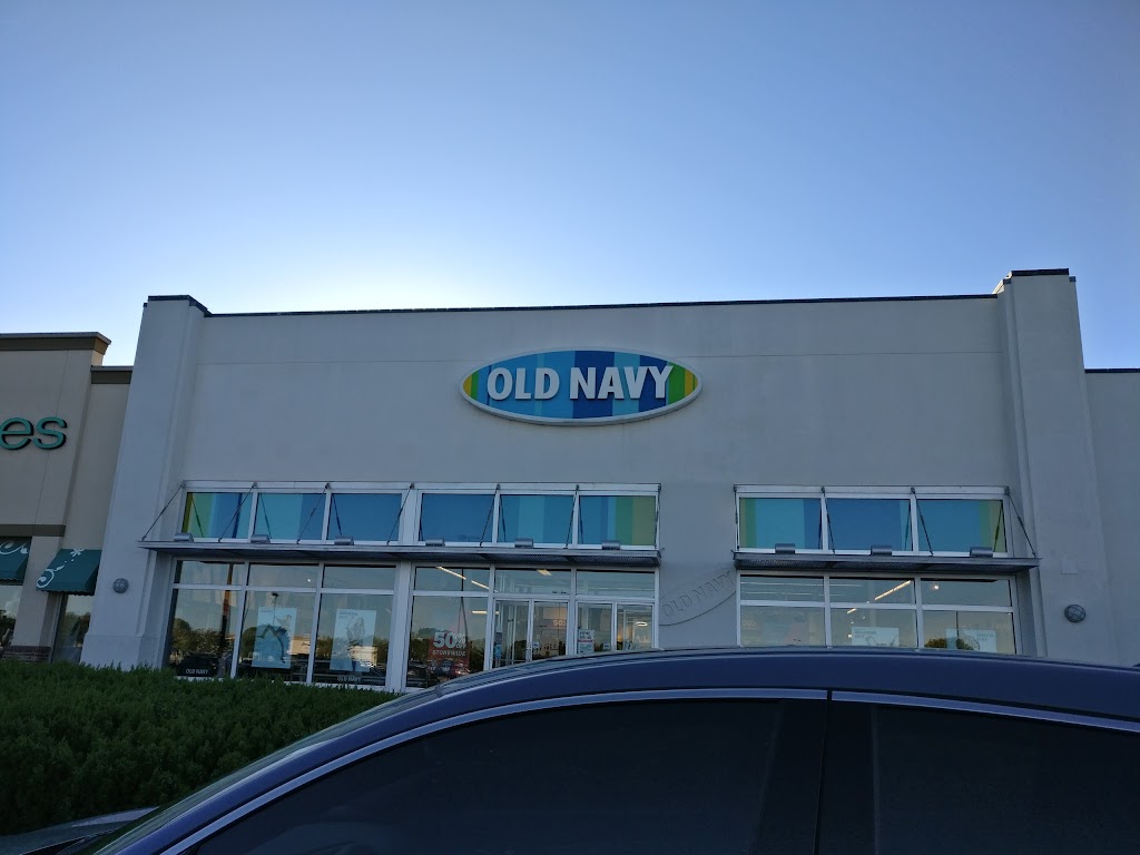 Old Navy - with Curbside Pickup | 2441 N Maize Rd #701, Wichita, KS 67205, USA | Phone: (316) 773-7012