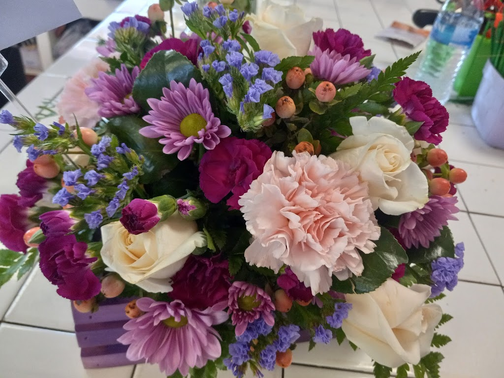 Sunflower Florist | 575 Giles Rd, El Paso, TX 79915, USA | Phone: (915) 598-1911