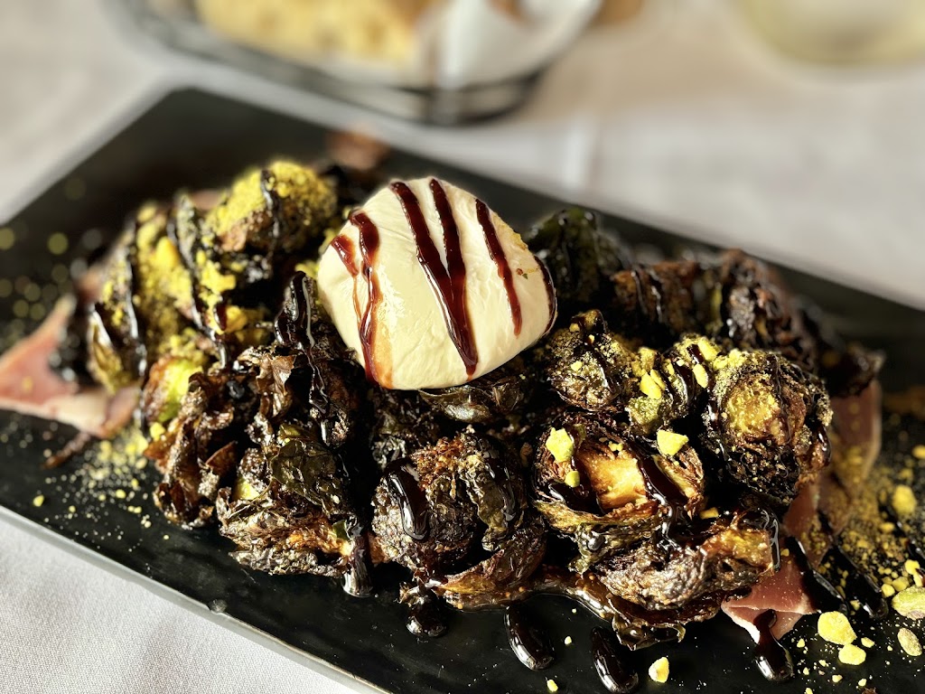 Market Place Kitchen & Bar - Danbury | 33 Mill Plain Rd, Danbury, CT 06811, USA | Phone: (203) 616-5836