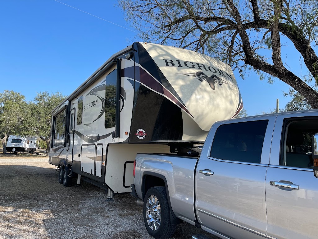 Riverfront RV Park | 410 Paisano Dr, George West, TX 78022, USA | Phone: (361) 238-7788