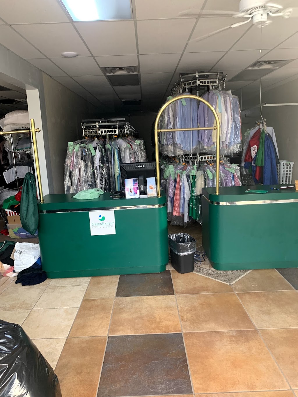 Vista Dry Cleaners | 2120 E 2nd St, Edmond, OK 73034 | Phone: (405) 340-6790