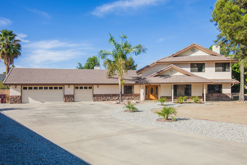 Sarah Crane - Realtor | 3292 E Florida Ave, Hemet, CA 92544, USA | Phone: (951) 522-5151