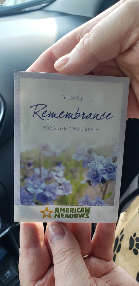 Pets Remembered Cremation Service | 15 2nd Ave SE, St Paul, MN 55112, USA | Phone: (651) 633-4564