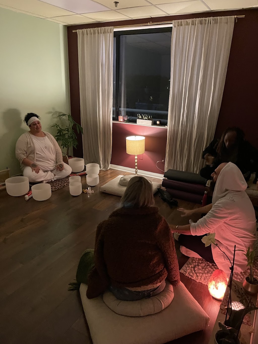 Pür Joy Yoga | 1910 Hillhurst Ave, Los Angeles, CA 90027, USA | Phone: (323) 428-5712