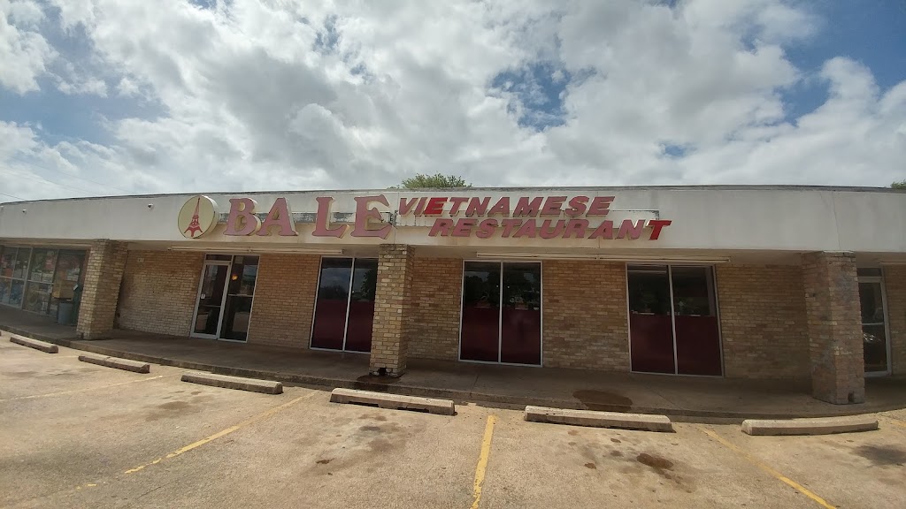 Ba Le Restaurant | 2240 Browning Dr, Arlington, TX 76010, USA | Phone: (817) 274-0381