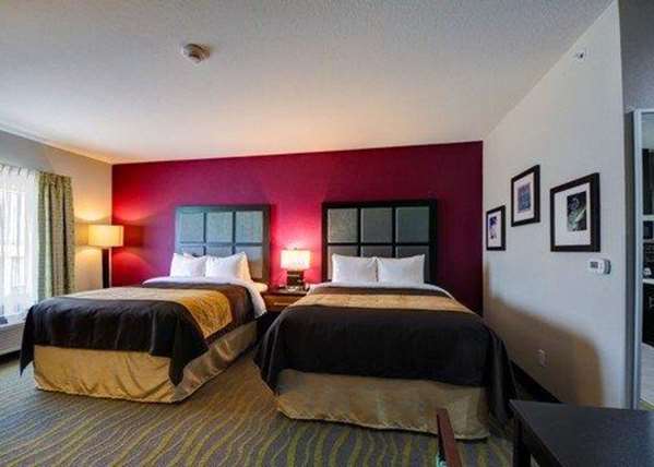 Comfort Inn & Suites Tulsa I-44 West - Rt 66 | 6101 OK-66, Tulsa, OK 74131, USA | Phone: (918) 728-6100