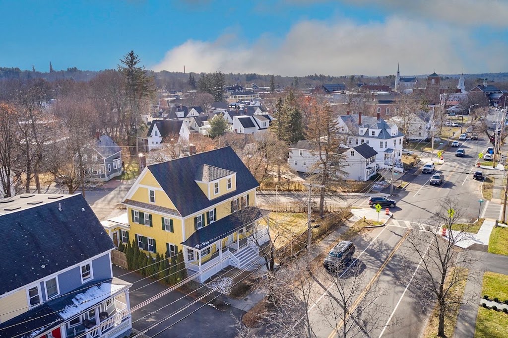 Signature Page Real Estate | 623 Main St UNIT 17, Woburn, MA 01801, USA | Phone: (781) 935-3835