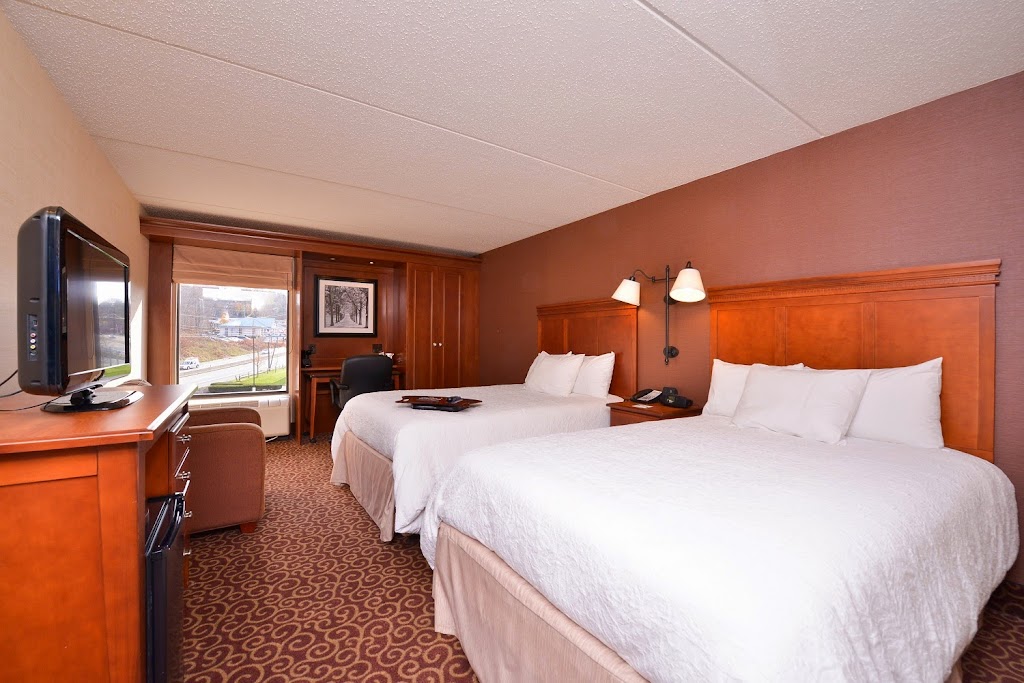 Hampton Inn Pittsburgh-Mcknight Rd. | 4575 McKnight Rd, Pittsburgh, PA 15237, USA | Phone: (412) 939-3200