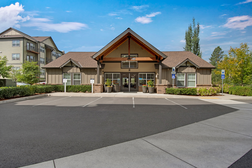 element 170 Apartments | 1563 SW 172nd Terrace, Beaverton, OR 97006 | Phone: (503) 747-2138