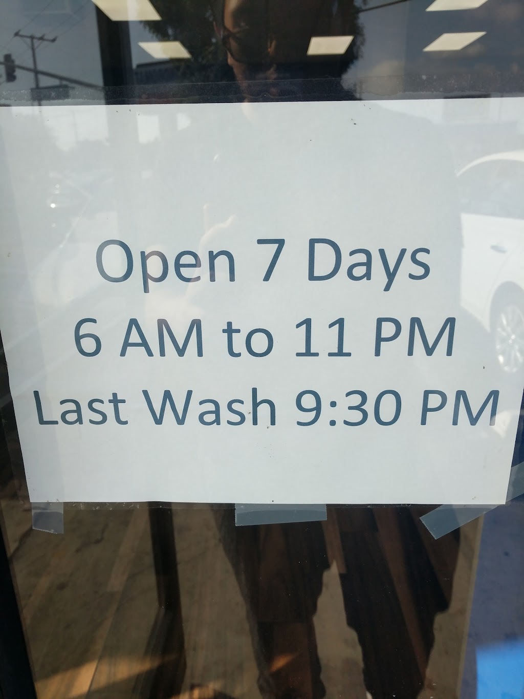 Laundromat Lavanderia | 7930 Eastern Ave, Bell Gardens, CA 90201, USA | Phone: (626) 817-6365