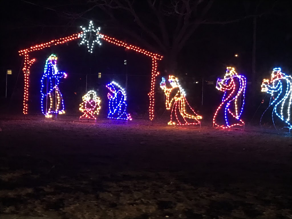 Marshfield Holiday Light Show | 33 S River St, Marshfield, MA 02050, USA | Phone: (781) 386-0611