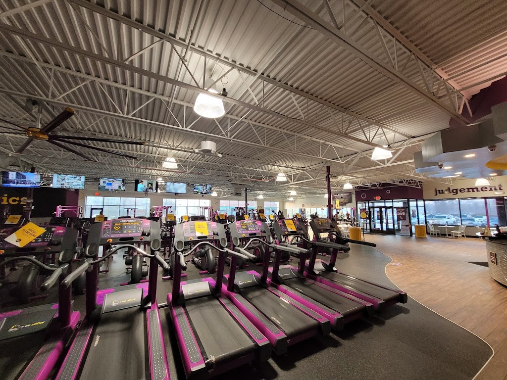 Planet Fitness | 8145 Ritchie Hwy, Pasadena, MD 21122, USA | Phone: (410) 553-4945