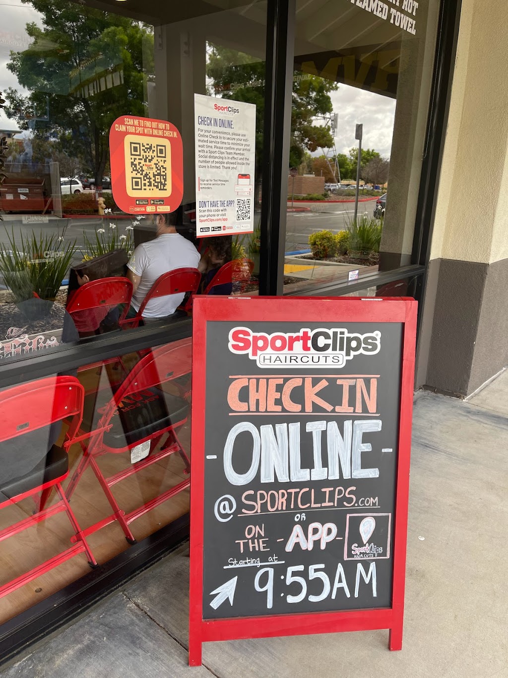 Sport Clips Haircuts of Brentwood | 5541 Lone Tree Plaza Dr Suite 120, Brentwood, CA 94513, USA | Phone: (925) 513-2288