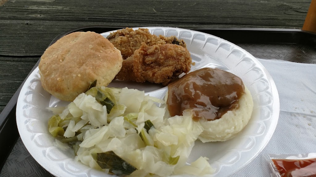 Dallas Famous Chicken n Biscuits | 1101 E Williams St, Apex, NC 27502, USA | Phone: (919) 362-0051