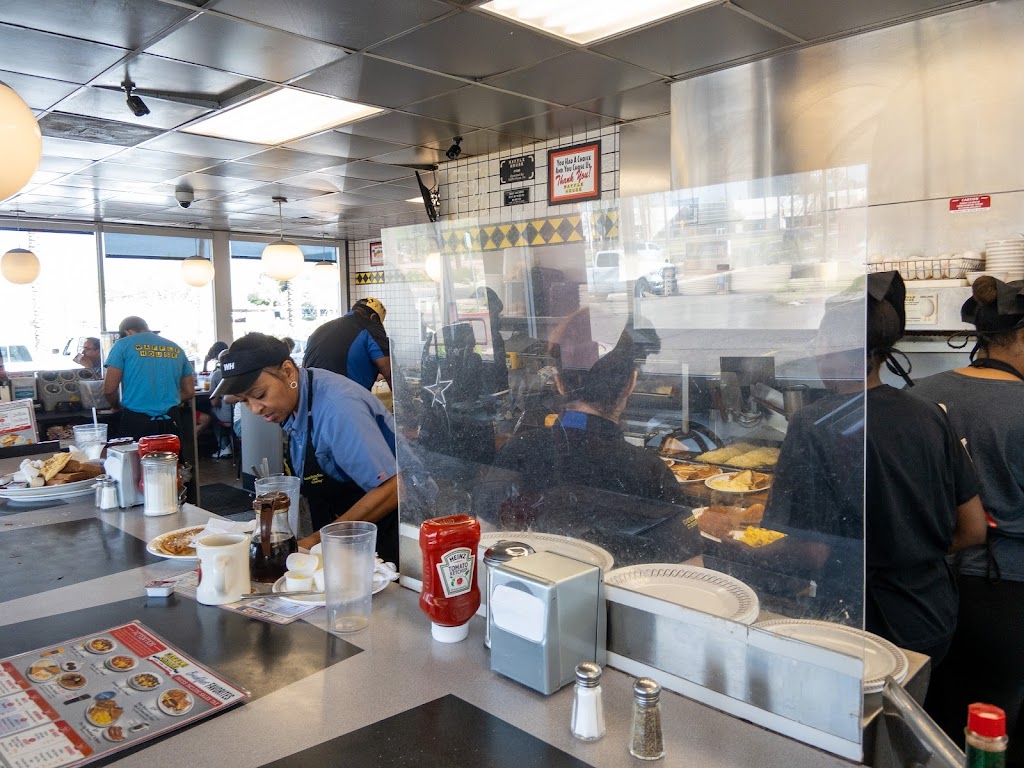 Waffle House | 3363 E University Dr, Phoenix, AZ 85034, USA | Phone: (602) 426-1481