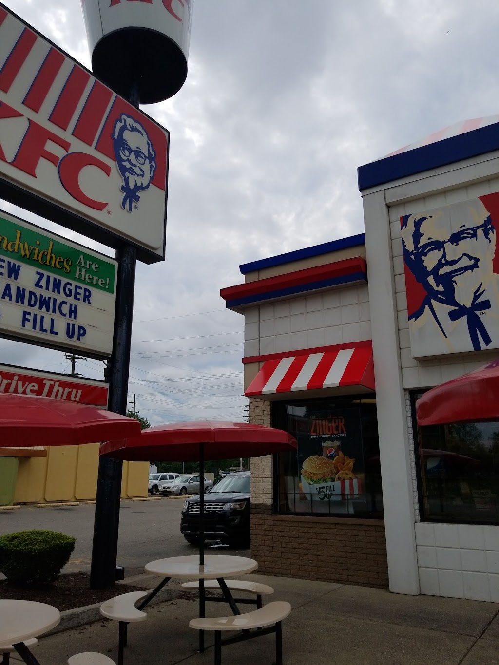 KFC | 34015 Ford Rd, Westland, MI 48185, USA | Phone: (734) 729-3370