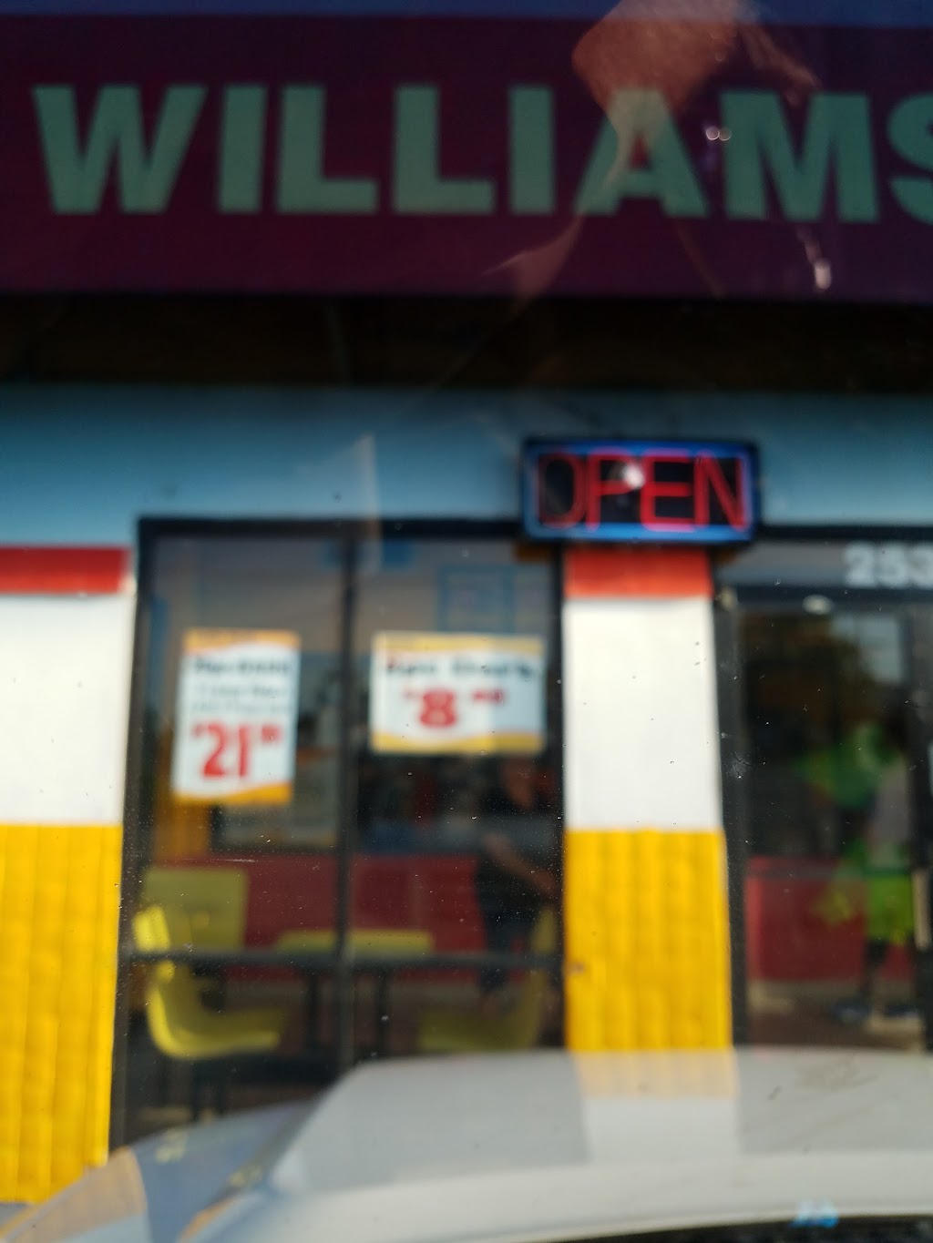 Williams Fried Chicken | 2534 E Abram St, Arlington, TX 76010 | Phone: (817) 861-5505