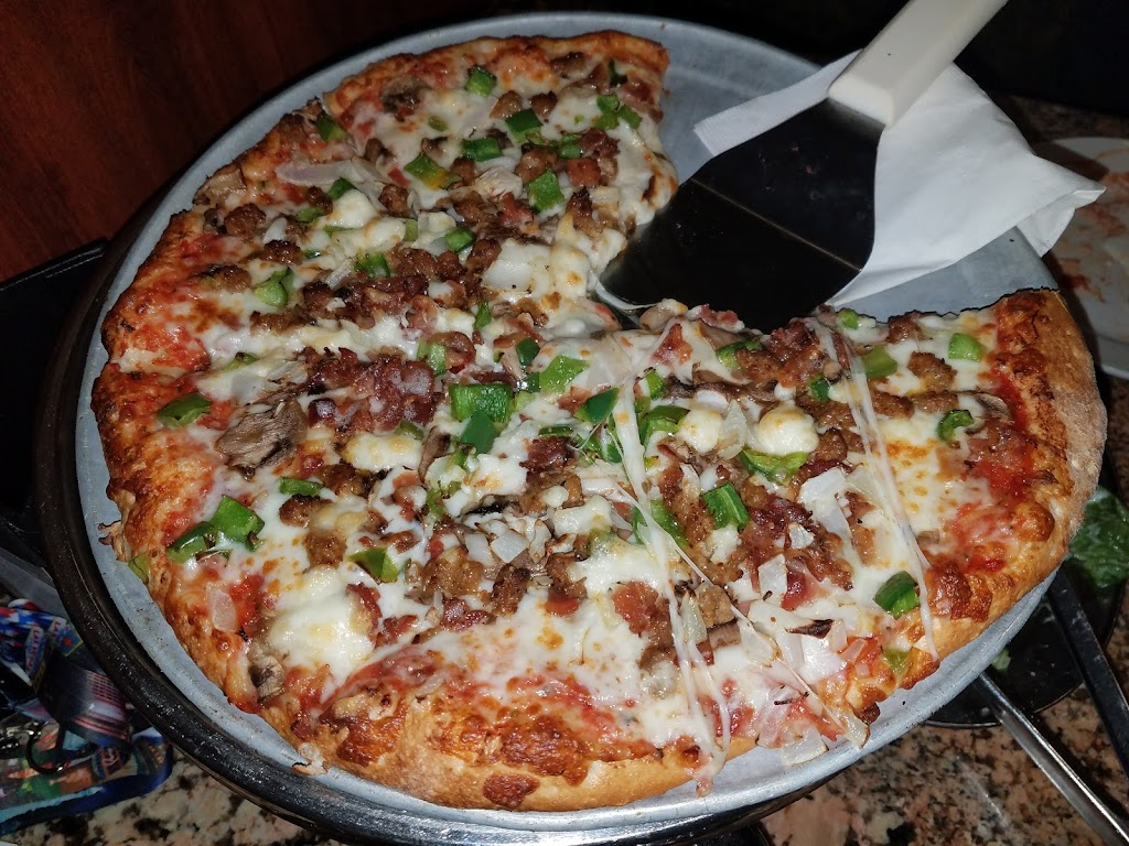 Pizza King | 22075 W Outer Dr, Dearborn, MI 48124, USA | Phone: (313) 561-3800