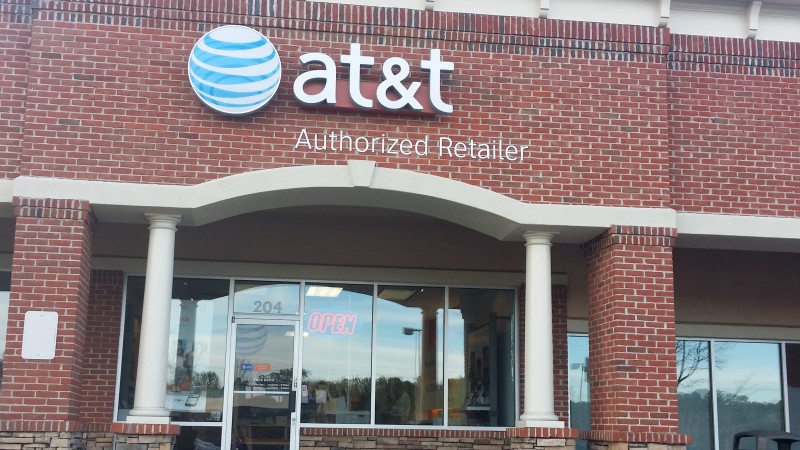 AT&T Store | 1690 Powder Springs Rd SW Ste 204, Marietta, GA 30064, USA | Phone: (770) 422-9110