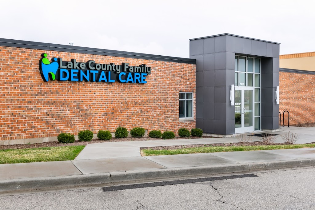 Lake County Family Dental Care | 1298 S Milwaukee Ave, Libertyville, IL 60048, USA | Phone: (847) 362-6540