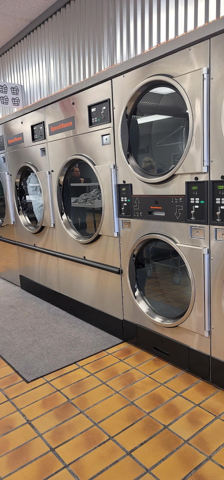 Northville Coin Laundry | 43093 W Seven Mile Rd, Northville, MI 48167, USA | Phone: (248) 773-7536