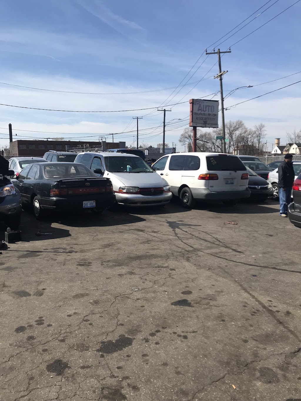 Rafee Auto Sales & Services | 8228 Mt Elliott St, Detroit, MI 48211, USA | Phone: (313) 579-5228