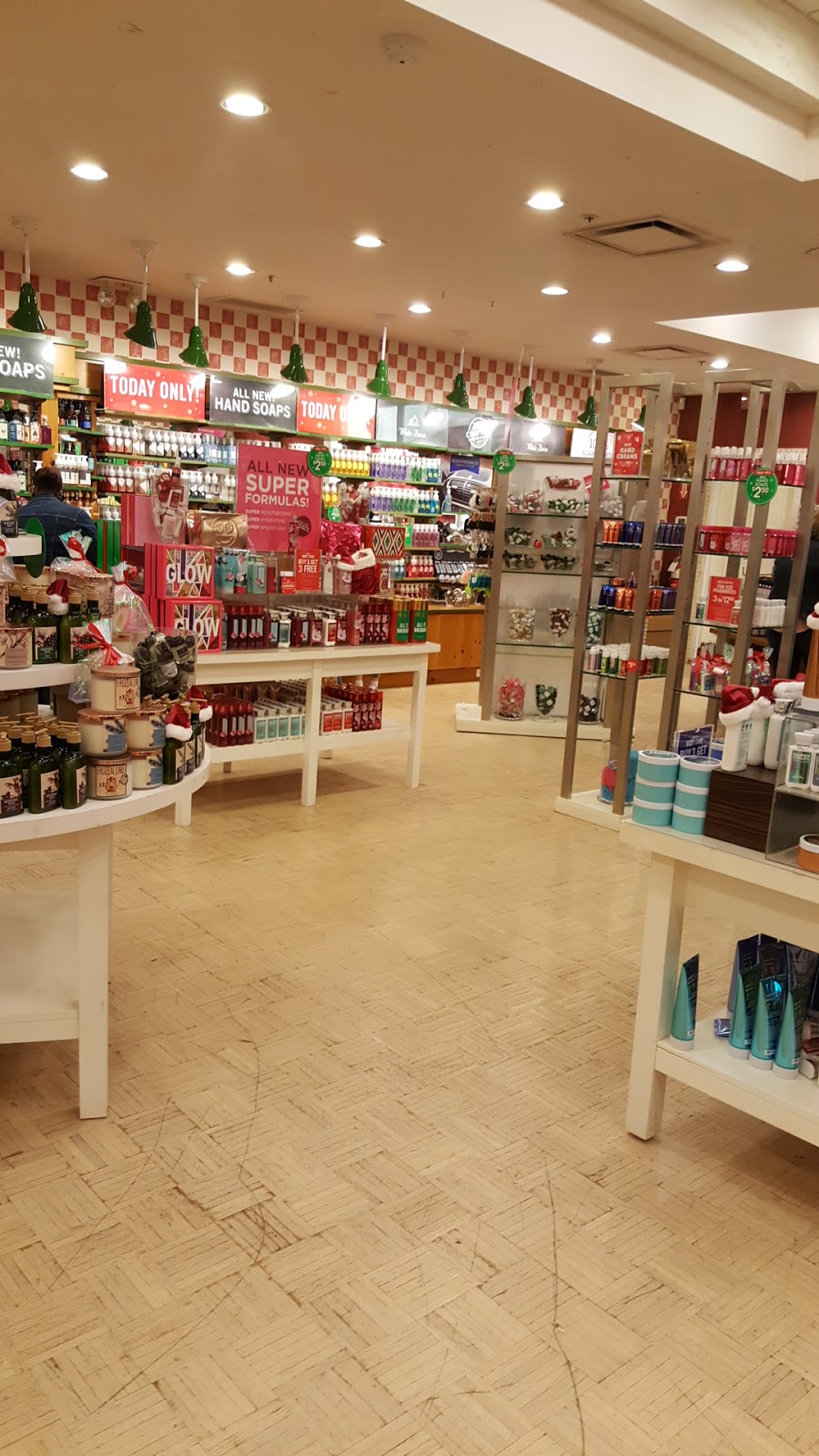 Bath & Body Works | 1935 Jake Alexander Blvd W, Salisbury, NC 28147, USA | Phone: (704) 637-0799