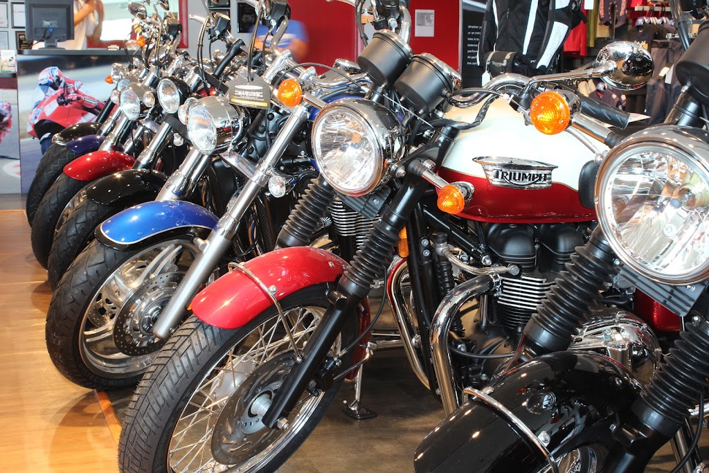 Two Wheels World (Ducati & Triumph Pompano Beach) | 840 S Andrews Ave, Pompano Beach, FL 33069, USA | Phone: (954) 788-9550