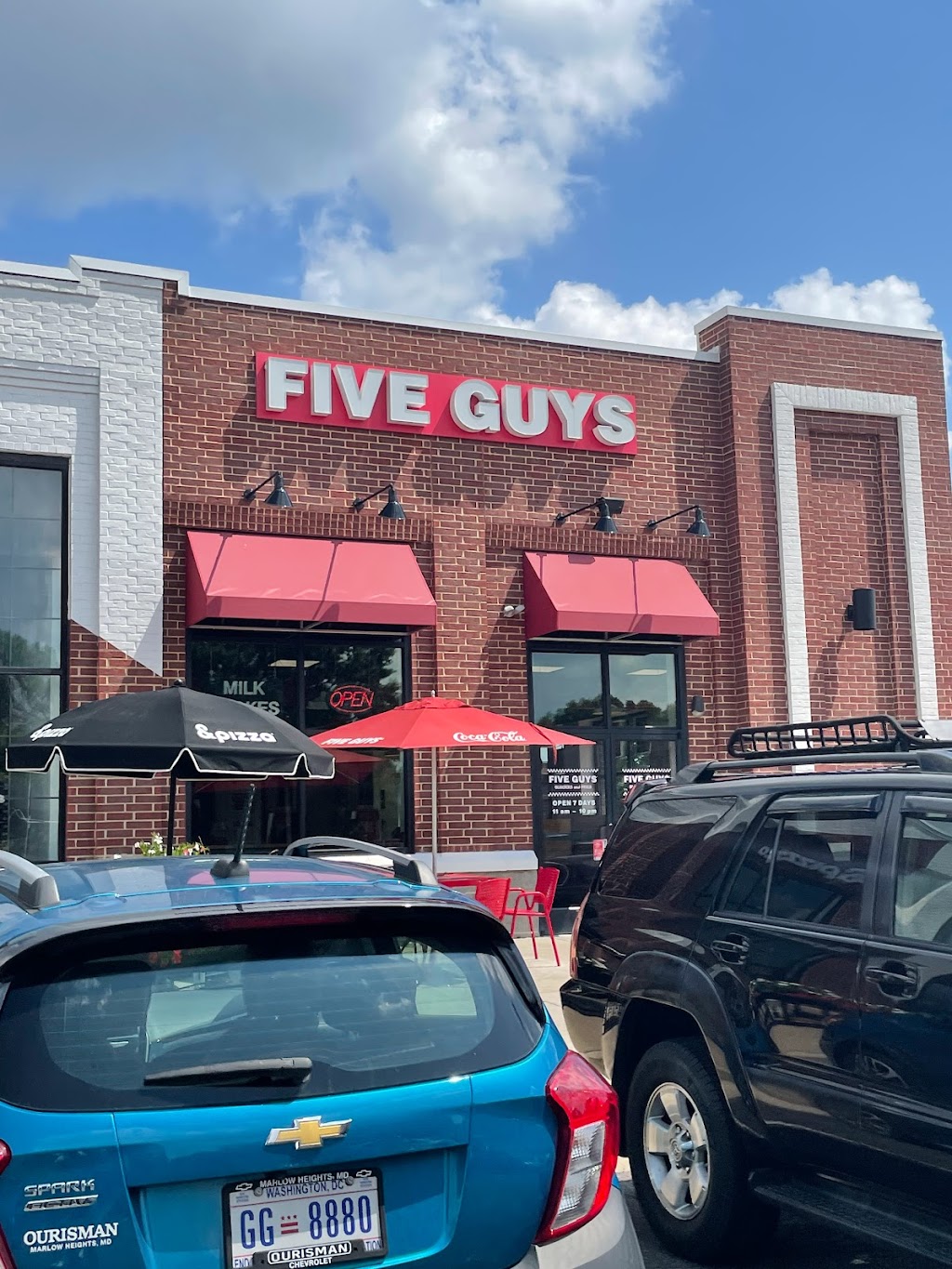 Five Guys | 3525 Richmond Hwy, Alexandria, VA 22305, USA | Phone: (703) 706-9547