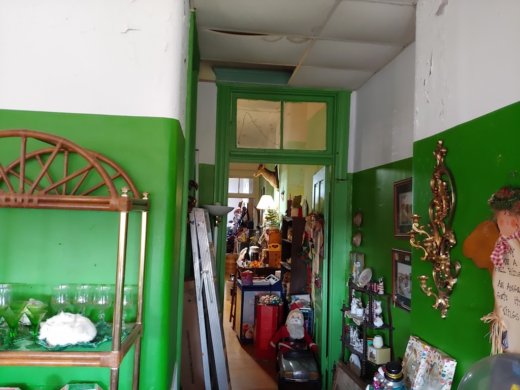 Grant Avenue School Antiques | 307 W Grant Ave, Georgetown, OH 45121, USA | Phone: (937) 378-4866