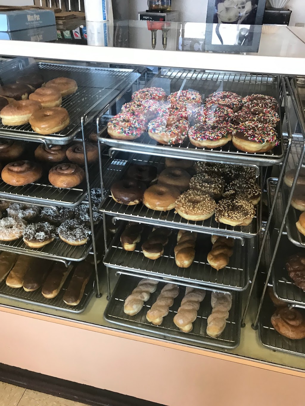 Donut Nation & Estrella Bakery | 2400 Wible Rd # 11, Bakersfield, CA 93304, USA | Phone: (661) 835-8262