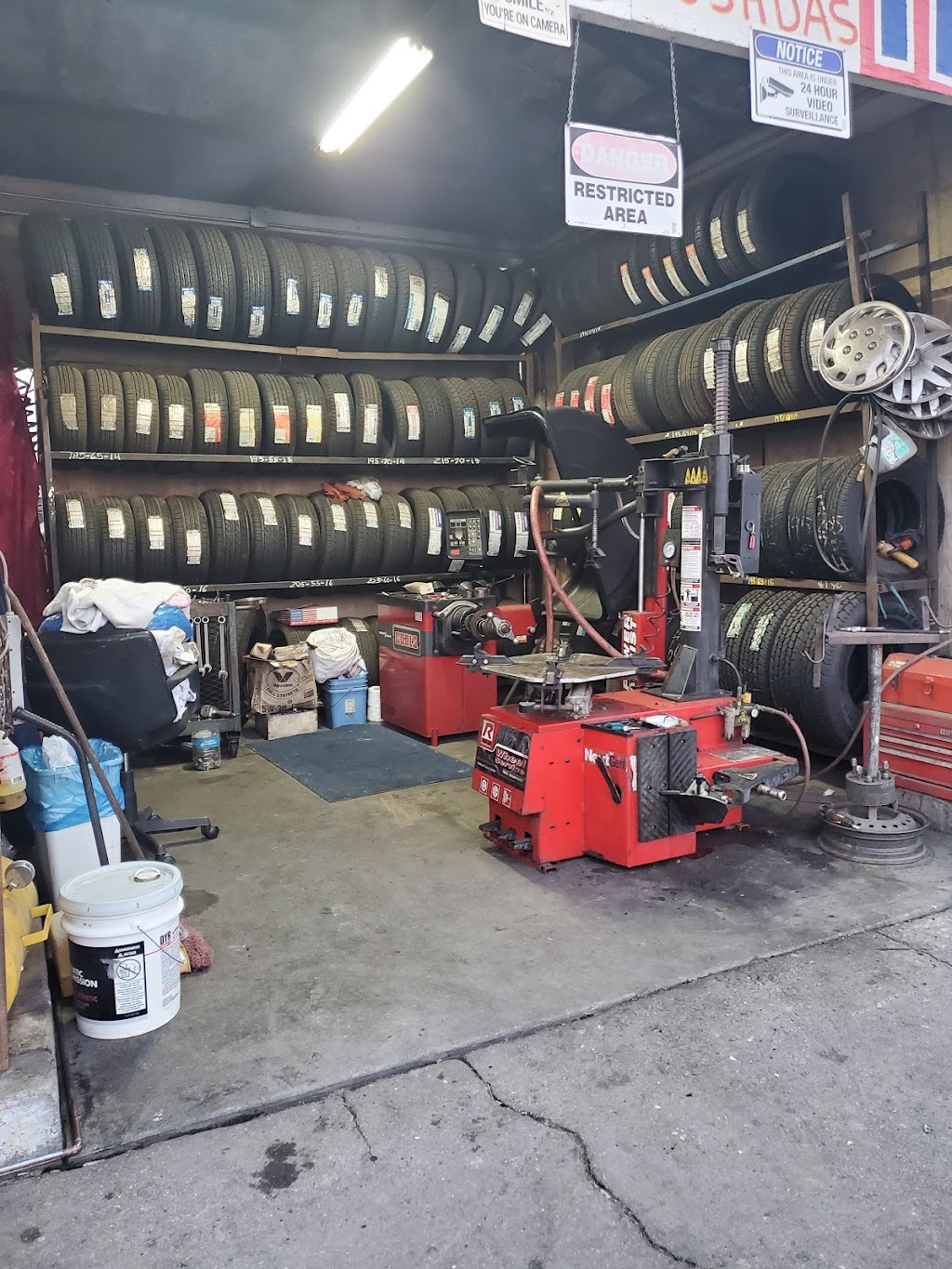 Ramirez Auto Service & Tire Repair | 2700 W Slauson Ave, Los Angeles, CA 90043, USA | Phone: (213) 915-7370