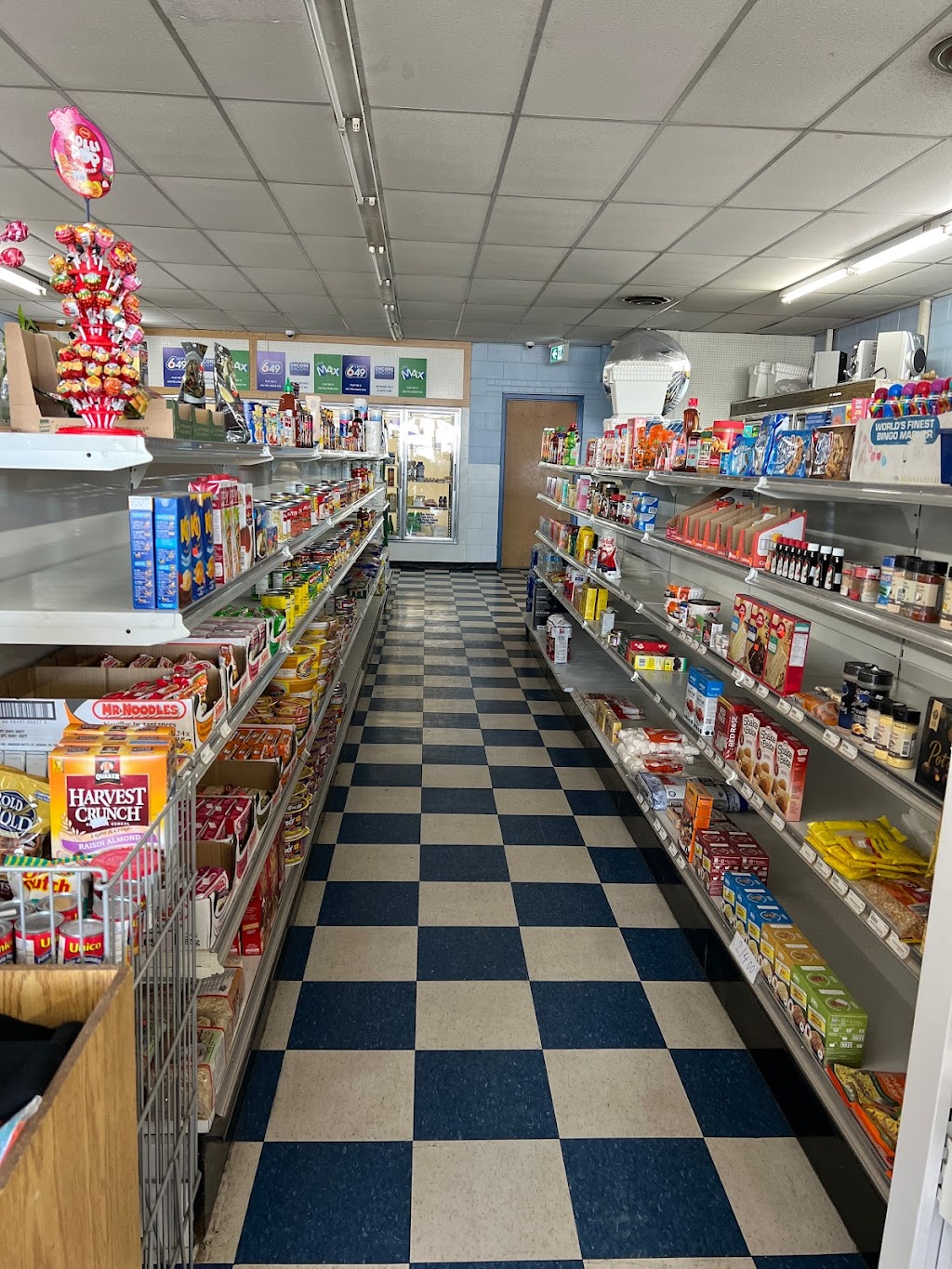 BigBee Convenience & Food Mart | 4497 Drummond Rd, Niagara Falls, ON L2E 6C5, Canada | Phone: (647) 766-9909