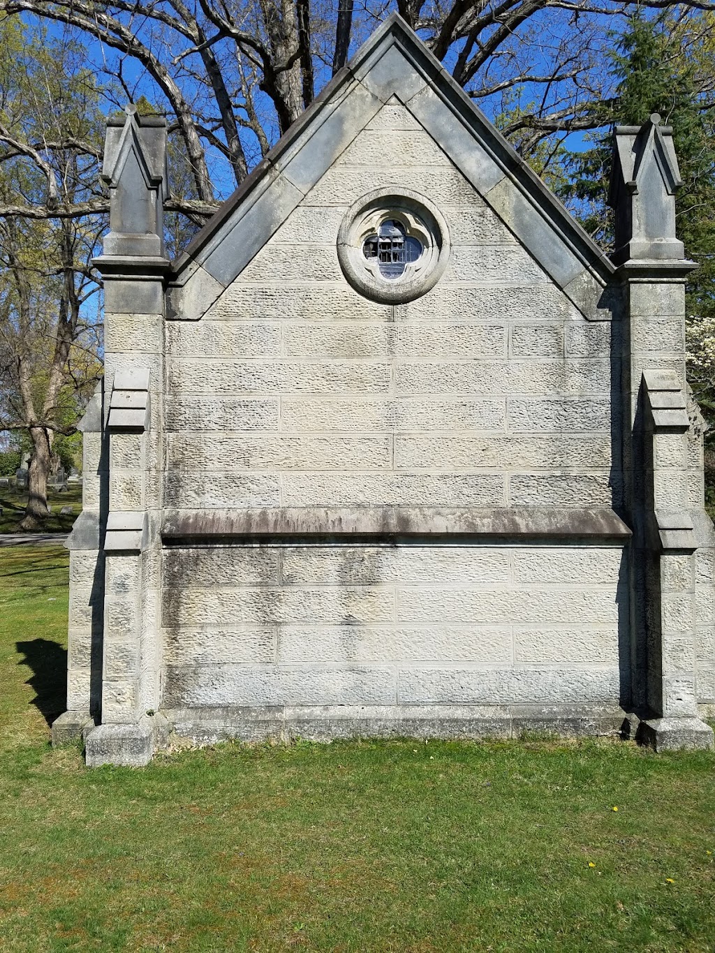 Maple Grove Cemetery | 6698 N Chestnut St, Ravenna, OH 44266, USA | Phone: (330) 296-6525
