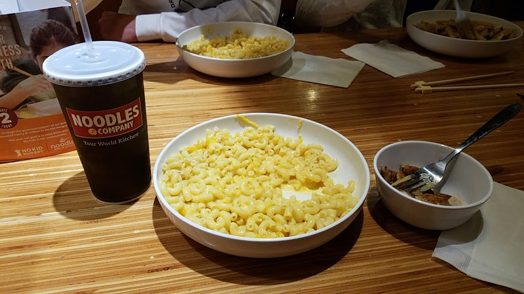 Noodles and Company | 5794 S 108th St, Hales Corners, WI 53130, USA | Phone: (414) 525-8200