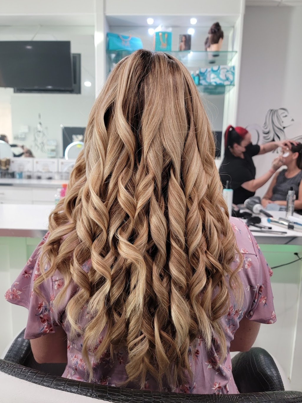 Bombshell Blow Dry Bar | 4900 S University Dr #108, Davie, FL 33328, USA | Phone: (954) 856-2569