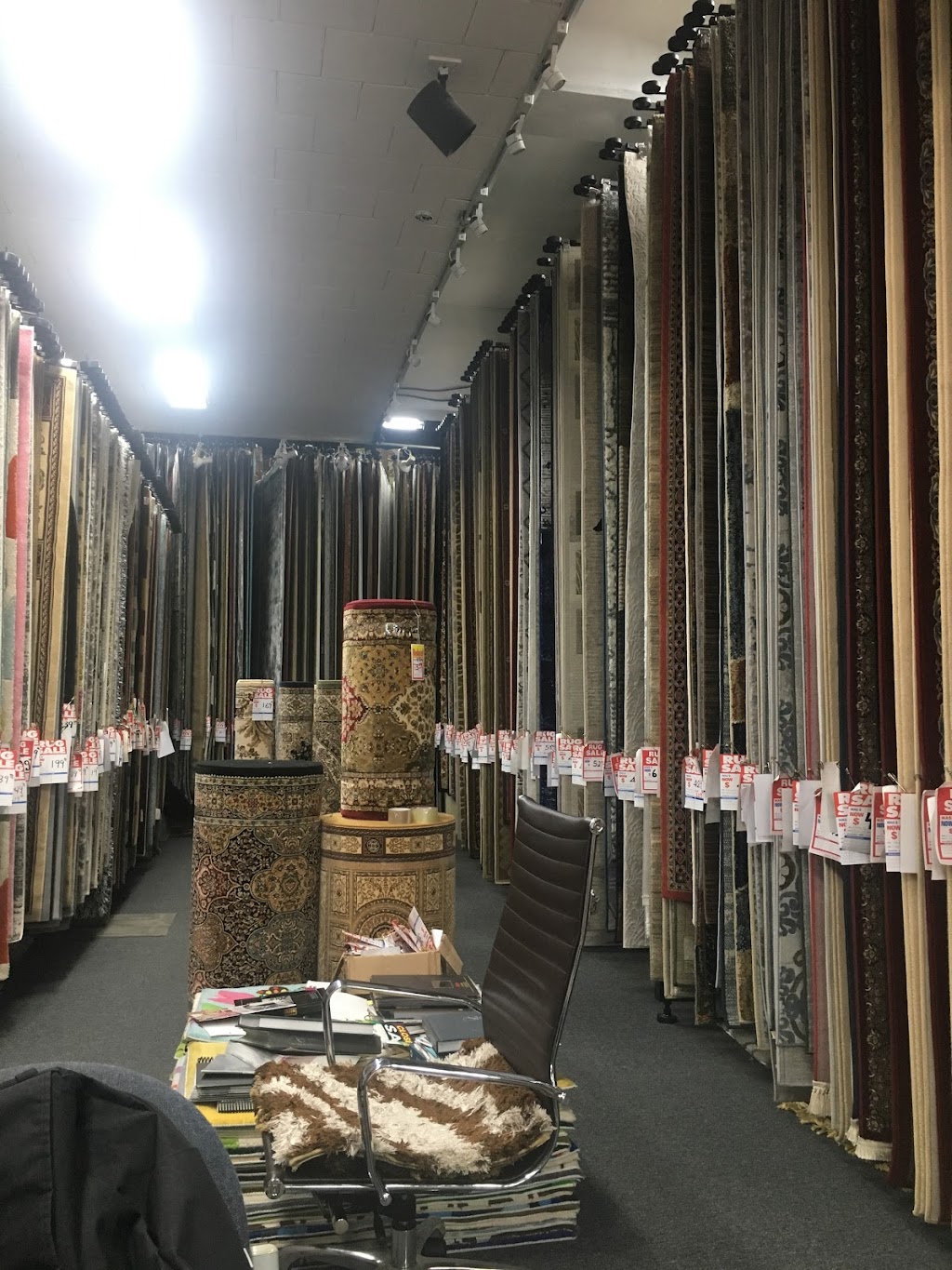 Rainbow Carpet And Rug | Queens Boulevard, Forest Hills, NY 11375, USA | Phone: (718) 275-0300