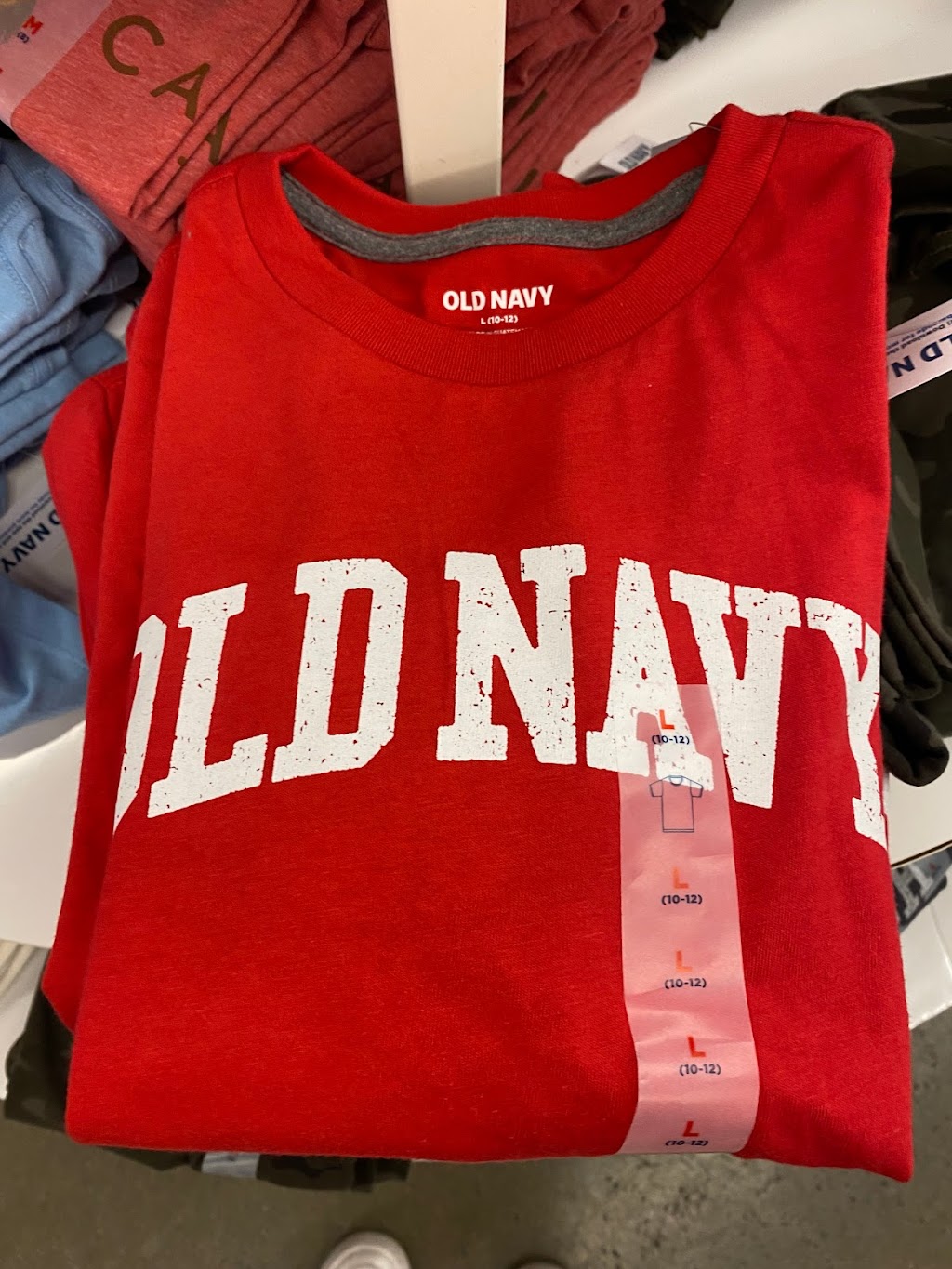 Old Navy | 1 American Dream Wy Space C335, East Rutherford, NJ 07073, USA | Phone: (201) 935-2073